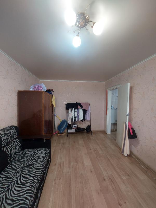 Продаётся уютная двухкомнатная квартира площадью 44 квадратных метра на пятом этаже пятиэтажного пан - Новотроицк