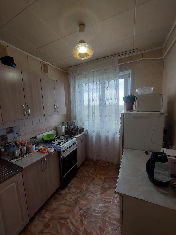Продаётся уютная двухкомнатная квартира площадью 44 квадратных метра на пятом этаже пятиэтажного пан - Новотроицк