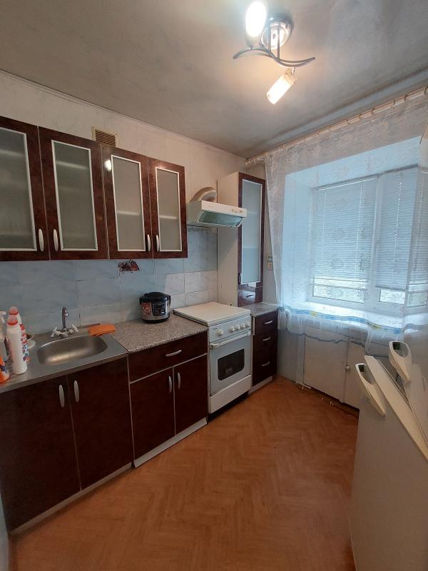 Продаётся уютная трёхкомнатная квартира площадью 46.3 квадратных метров на улице Марии Корецкой, 21 - Новотроицк