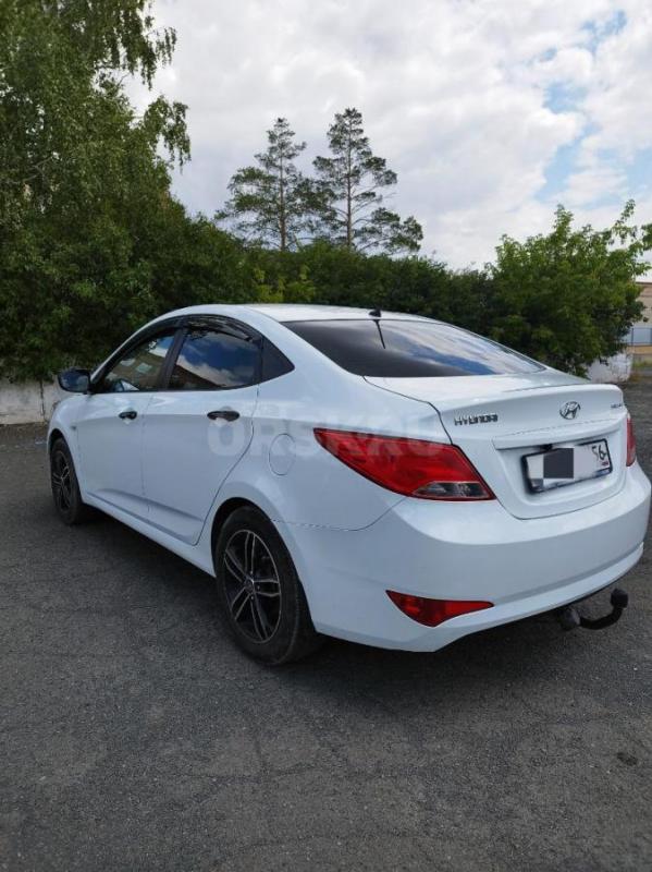 Продам HYUNDAI SOLARIS. - Орск