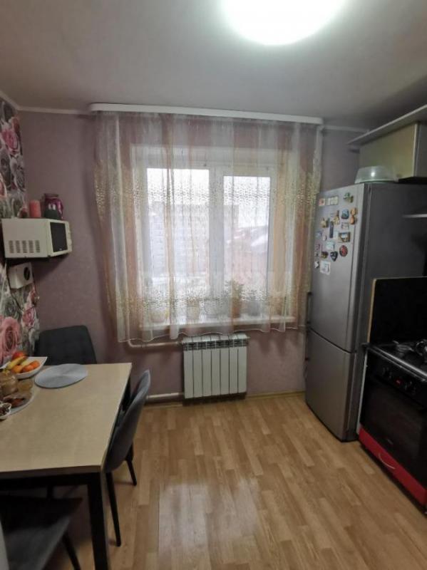Продам отличную однокомнатную квартиру, 6/9 этаж, ул. - Орск