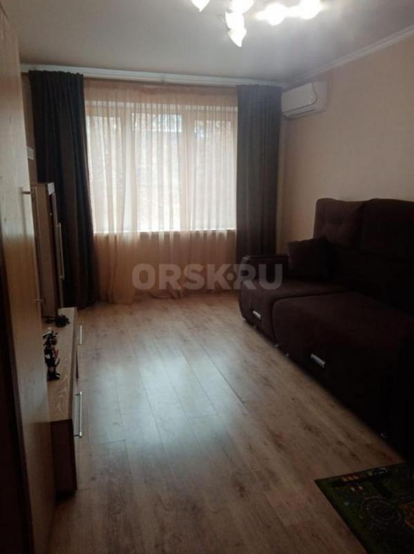 Продам уютную  2-х комнатную квартиру 2/5 по ул. - Орск