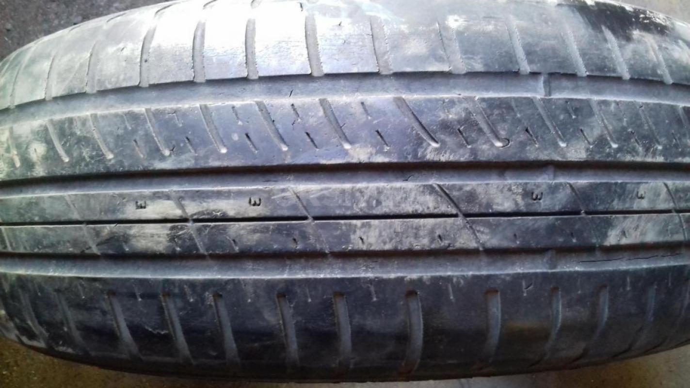 Продам шины б/у  
R13:  175/70 82Т Firestone F560,   
 R14: 175/65 82Т Nokian Hakkapelitta2 M+S, - Орск