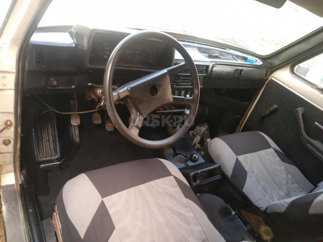 Продам внедорожник 4×4 в хорошем состоянии не гнилая движок 1,7 с завода масло не ест, КПП хорошая д - Орск