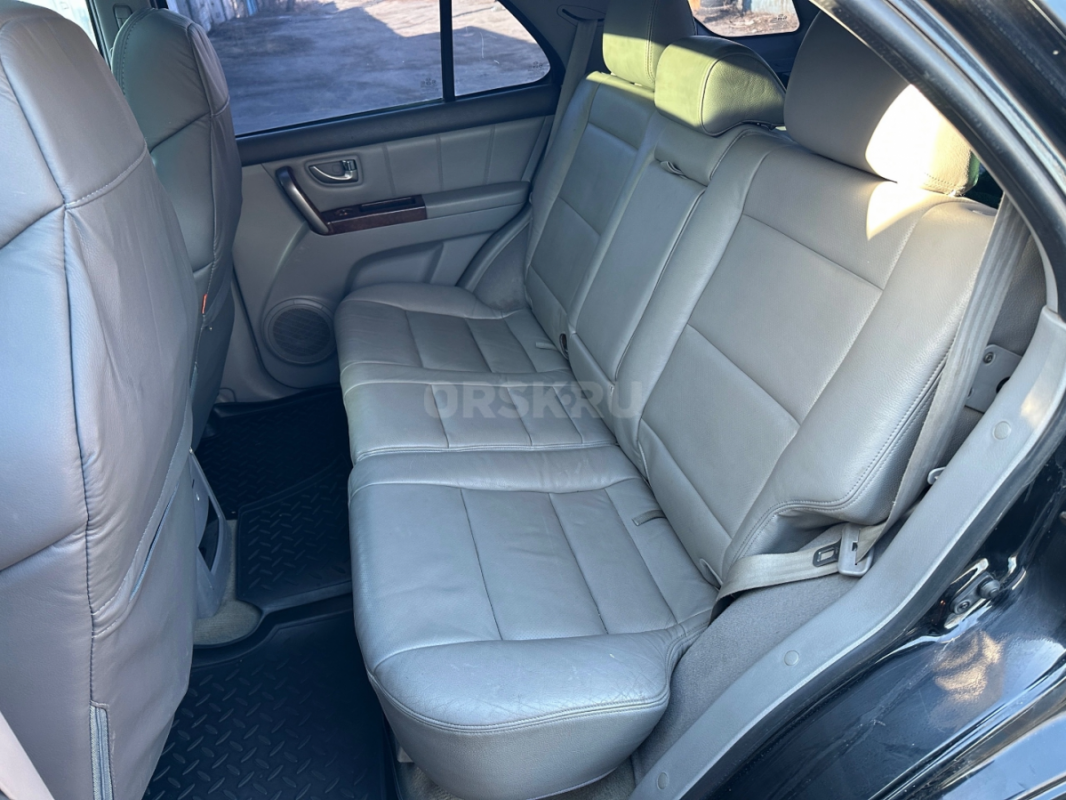 Продам рамный внедорожник Kia sorento 1 поколения , кузов в порядке , весь ровный, подвеска вся в ид - Орск