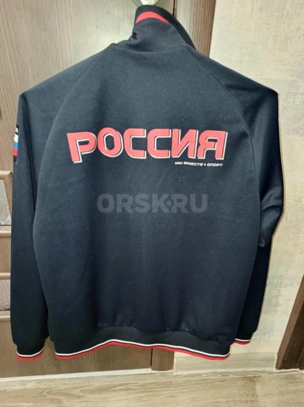 Жилет Форвард и спортивный костюм 50 размера в отличном состоянии. - Орск