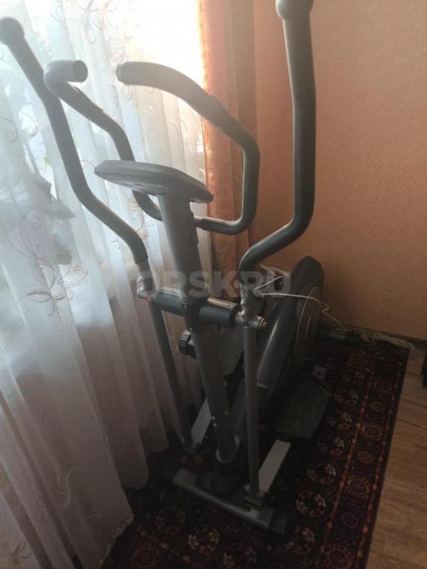 Продам эллиптический тренажер Carbon E407. - Орск