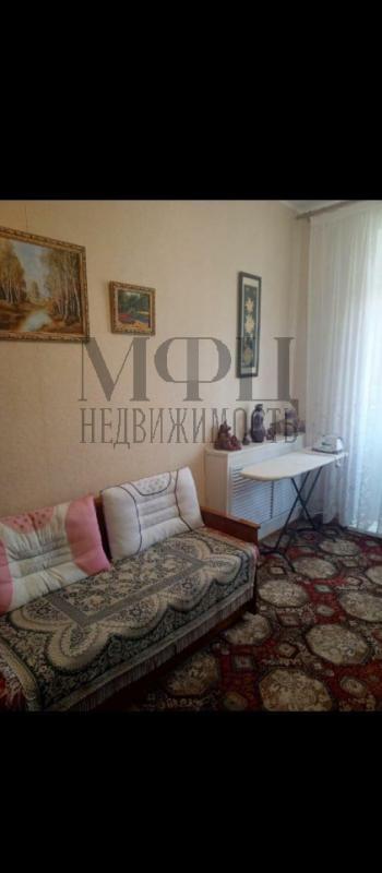 Продам двухкомнатную квартиру в 2 этажном доме на 2 этаже. - Орск
