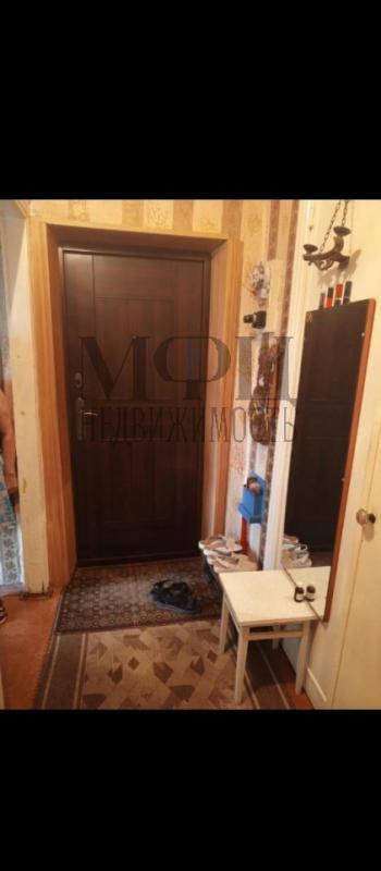 Продам двухкомнатную квартиру в 2 этажном доме на 2 этаже. - Орск