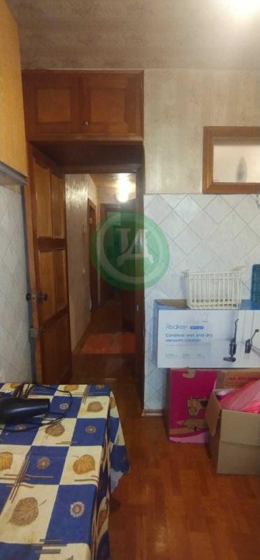 Продам 4-х комнатную квартиру состоящую из 2-х квартир- 3-х и однокомнатной ( по документам две разн - Орск