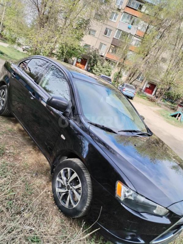 Продам хороший автомобиль, всё что нужно для комфортной и безопасной езды имеется, собственник, зима - Орск