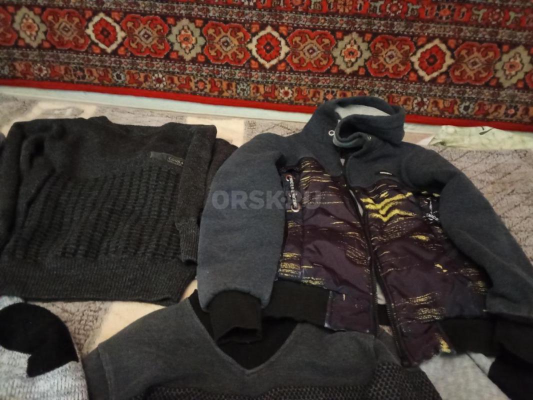 Скоро осень , холодно ,продам теплые вещи  не дорого - Орск