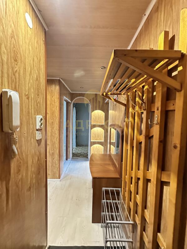 🏡 Уютная квартира в кирпичном доме📍 Расположение:&middot; Тихий благоустроенный двор с детской п - Оренбург