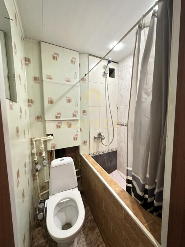 🏡 Уютная квартира в кирпичном доме📍 Расположение:&middot; Тихий благоустроенный двор с детской п - Оренбург