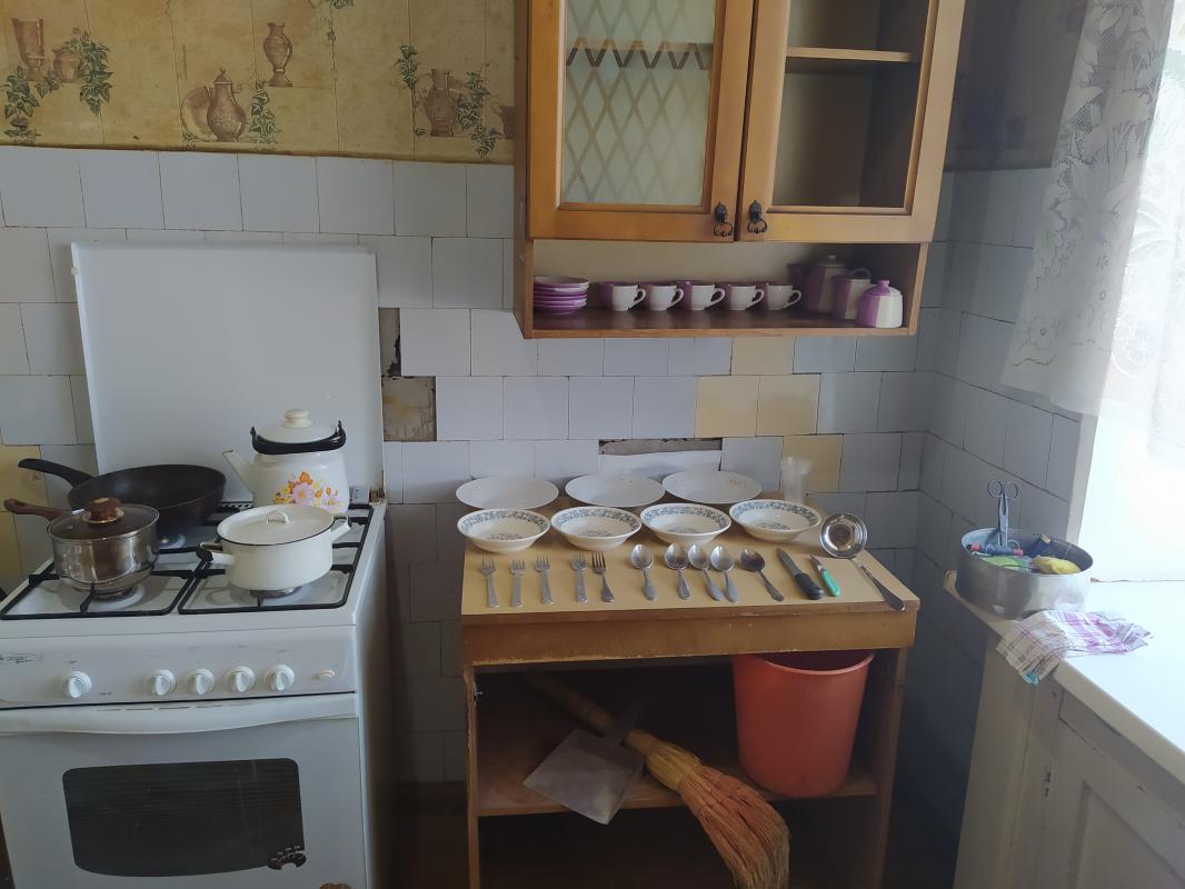 Сдаётся 3 комнатная квартира старого типа (все комнаты раздельные), мебель и бытовая техника, на дли - Новотроицк