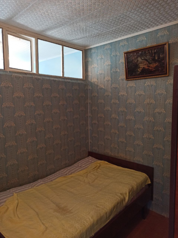 Срочно продаётся трёхкомнатная квартира, г. - Новотроицк