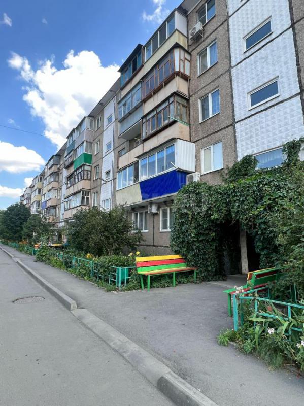 Продается уютная 2-х комнатная квартира по адресу: г. - Орск