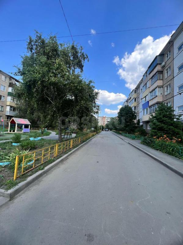 Продается уютная 2-х комнатная квартира по адресу: г. - Орск
