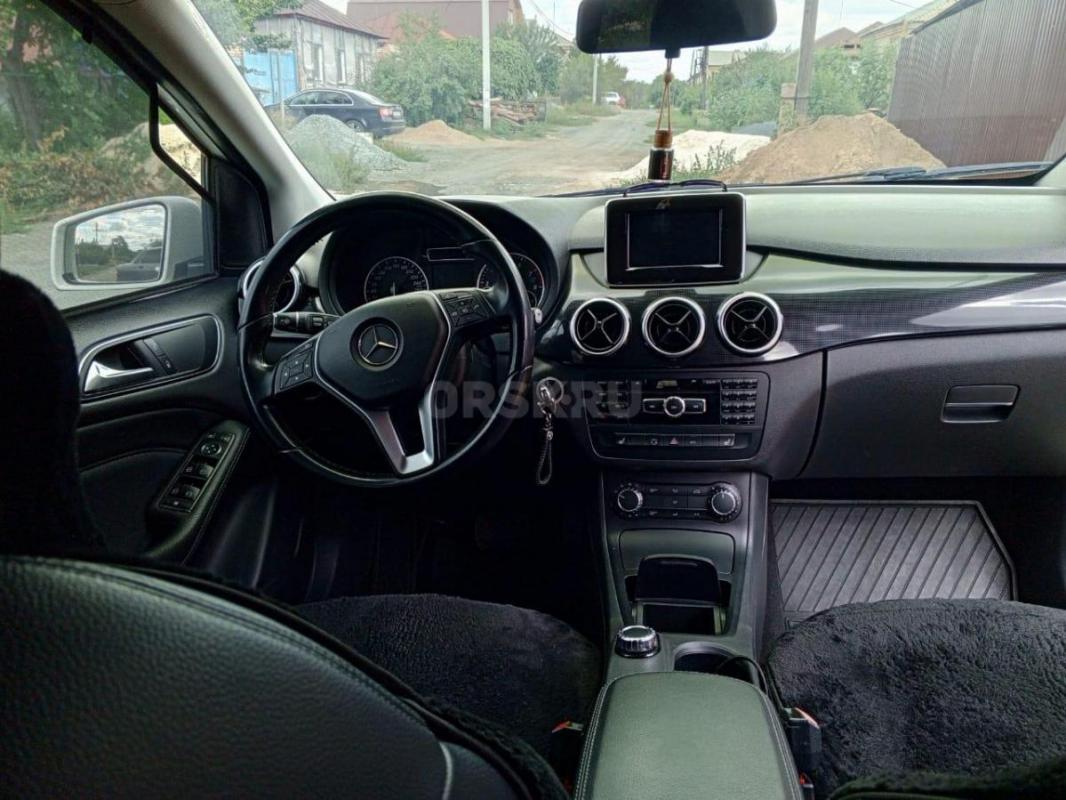 Продам Mercedes-Benz B 180, 1.6 AMT,  7G-DCT (122 л.с.), г. - Орск