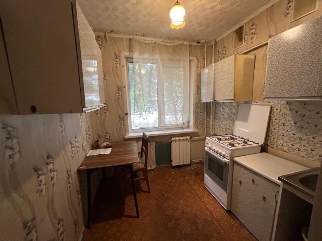 Продаётся двухкомнатная квартира по адресу: улица Юлиуса Фучика, 7. - Орск