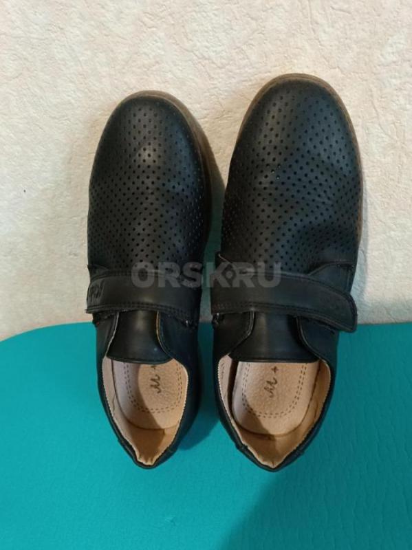 Продам туфли черного цвета для мальчика из натуральной кожи,38размера в идеальном состоянии. - Орск