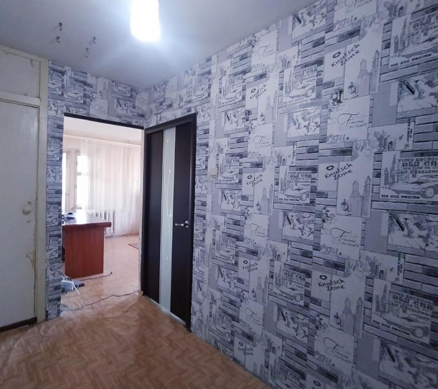 Продаётся 2-х комнатная квартира, улучшенной планировки на 5 этаже, 9-ти этажного дома, по адресу г - Новотроицк