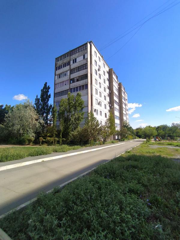 Продаётся 2-х комнатная квартира, улучшенной планировки на 5 этаже, 9-ти этажного дома, по адресу г - Новотроицк
