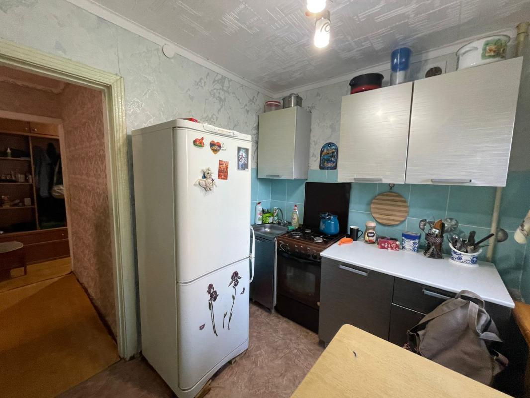 Продаётся 2-х комнатная квартира в центральном районе города 
Адрес: г. - Новотроицк