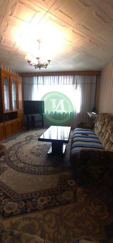Продам 4-х комнатную квартиру состоящую из 2-х квартир- 3-х и однокомнатной ( по документам две разн - Орск