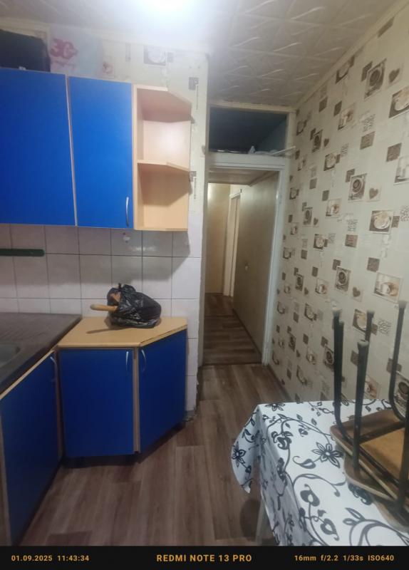 Продаётся уютная двухкомнатная квартира площадью 44 квадратных метра, расположенная на первом этаже - Новотроицк