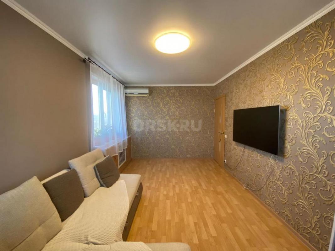 Продам 3х комнатную квартиру. - Орск