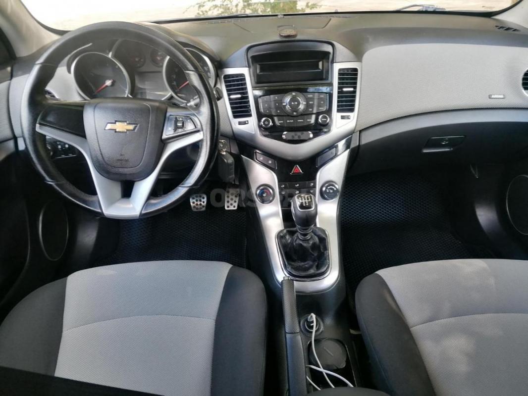 Продам Chevrolet Cruze декабрь 2012г в отличном состоянии полностью обслужен. - Орск