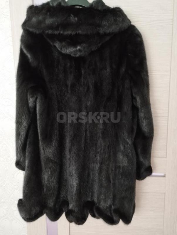 Продам женскую норковую шубу, цвет черный бриллиант, размер 46-48. - Орск