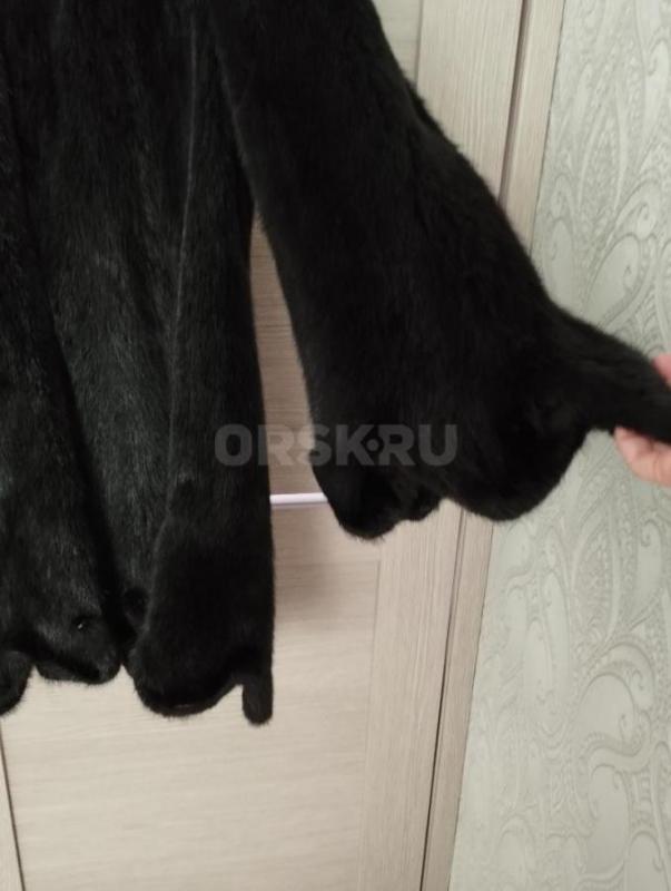 Продам женскую норковую шубу, цвет черный бриллиант, размер 46-48. - Орск