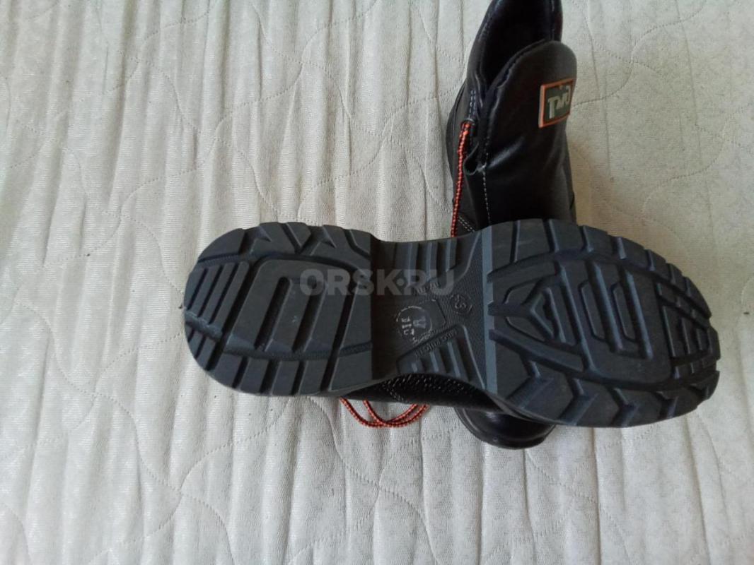 Продам рабочие ботинки 43 размер. - Орск