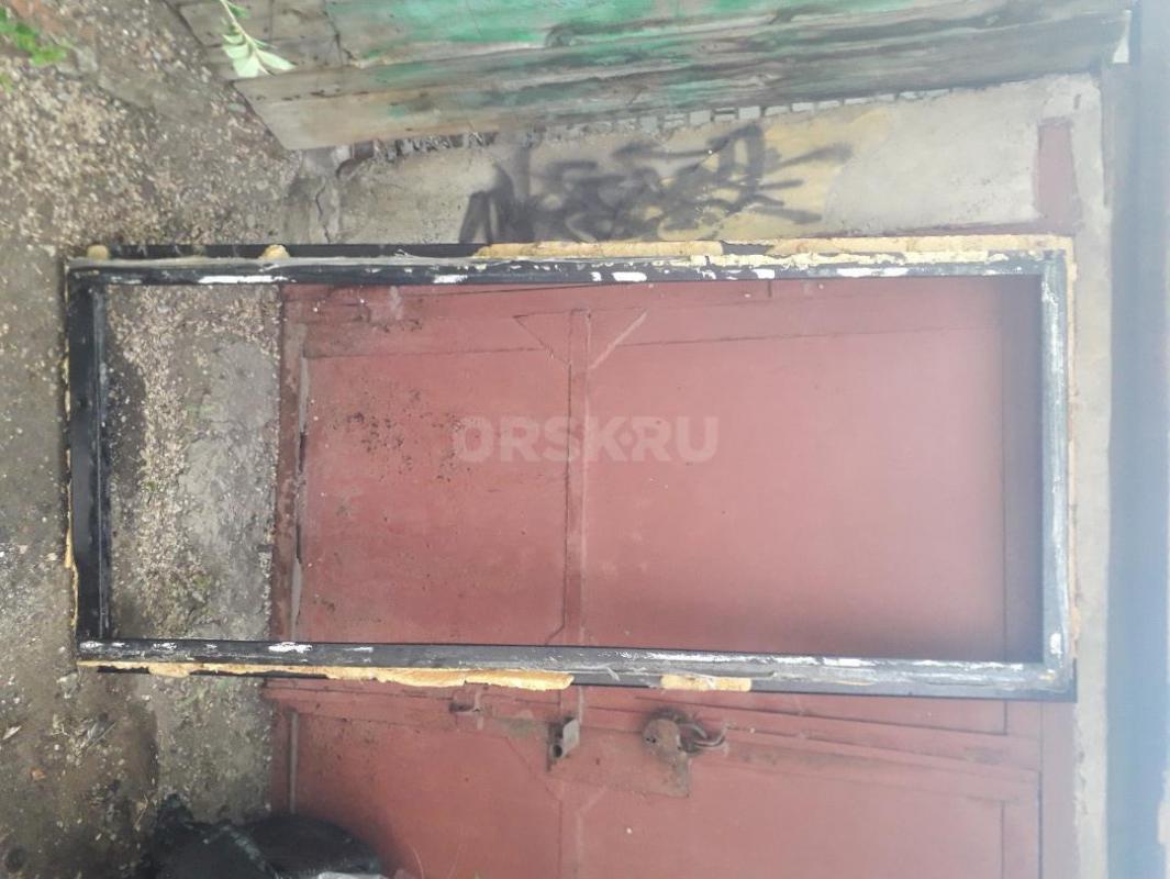 Коробка металлическая от входной двери, бу
Размер коробки 2050*855мм
С наличником 2097*950мм
Внут - Орск