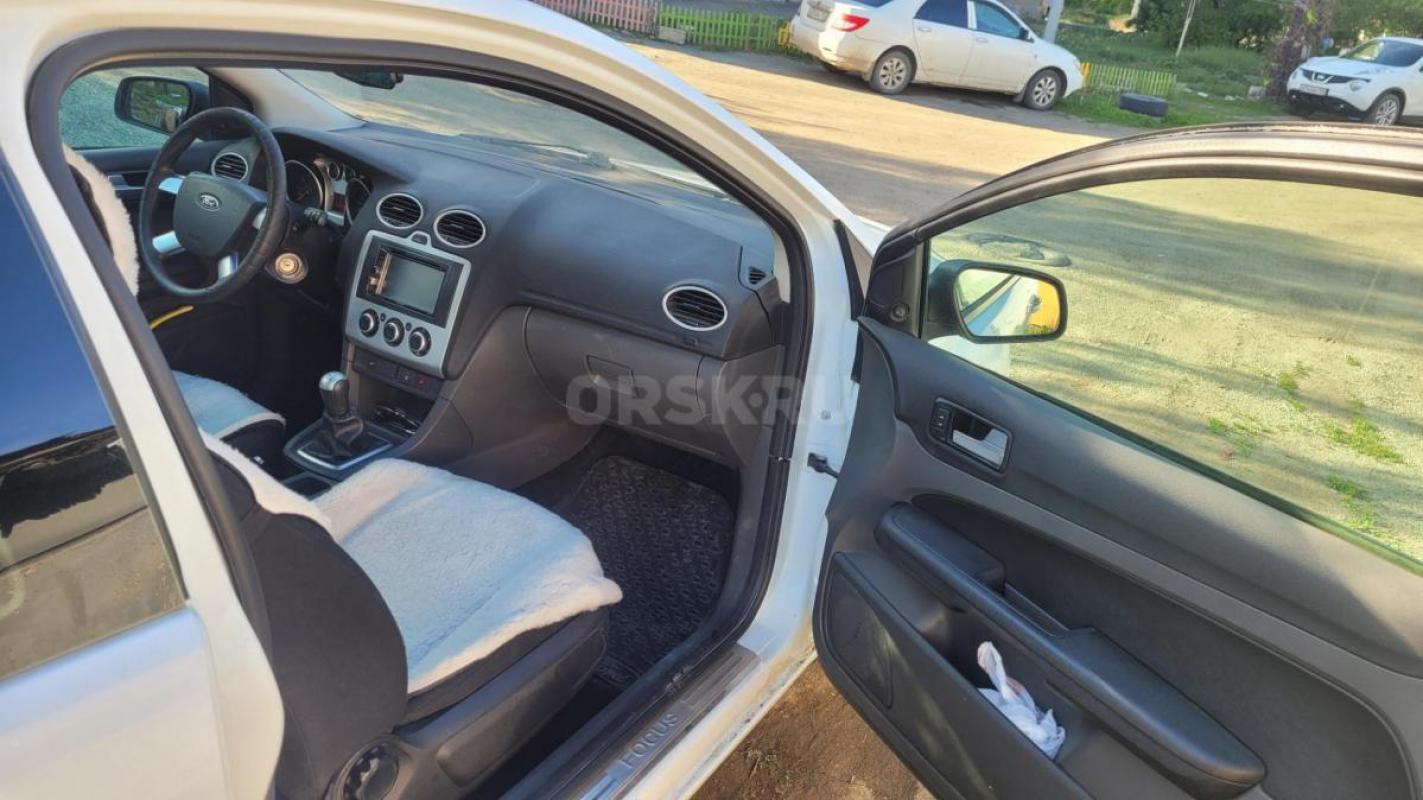 Продам ford focus 2 в редком 3 дверном кузове, с самым неприхотливым двигателем в 100 л.с. - Орск