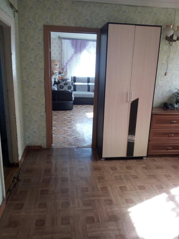 Продам дом на Юрге. рядом магазины, остановка все в шаговой доступности. - Новотроицк