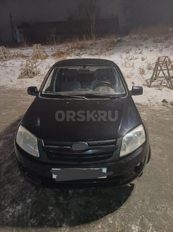 Автомобиль в прекрасном состоянии весь в родной краске. - Орск