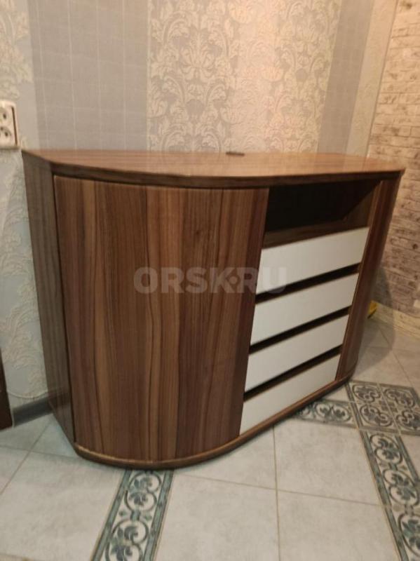 Продам стенку за 4500, диван за 10000, обувница за 2000, комод за 4000 все в хорошем состоянии, можн - Орск