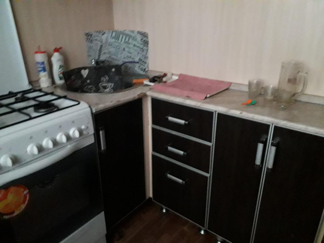 Продаем кухонный гарнитур - Новотроицк