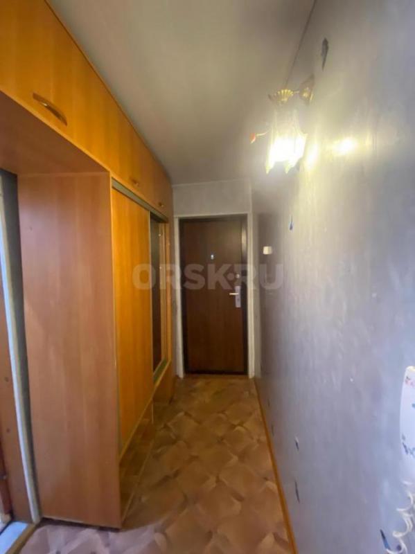 Продается 2-х комнатная квартира общая площадь 44,8 кв. - Орск