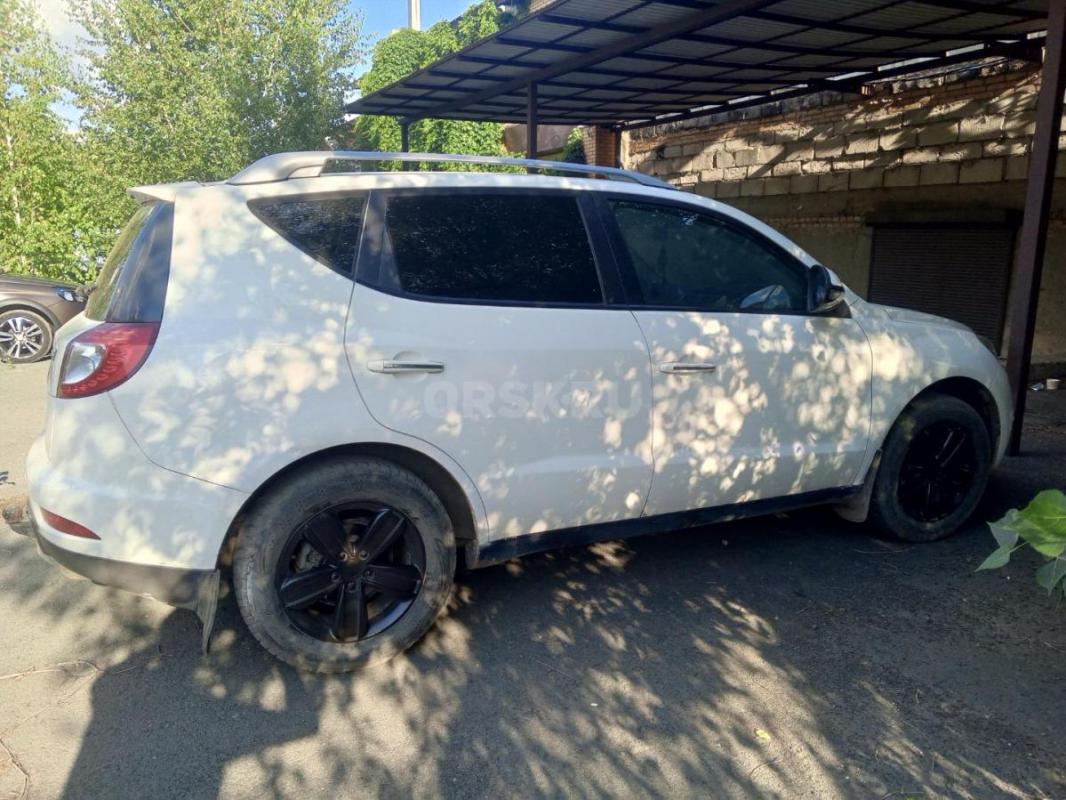 Продам автомобиль Джили Эмгранд х7 внедорожник 2014 года 2 хозяин по птс в отличном состоянии. - Орск