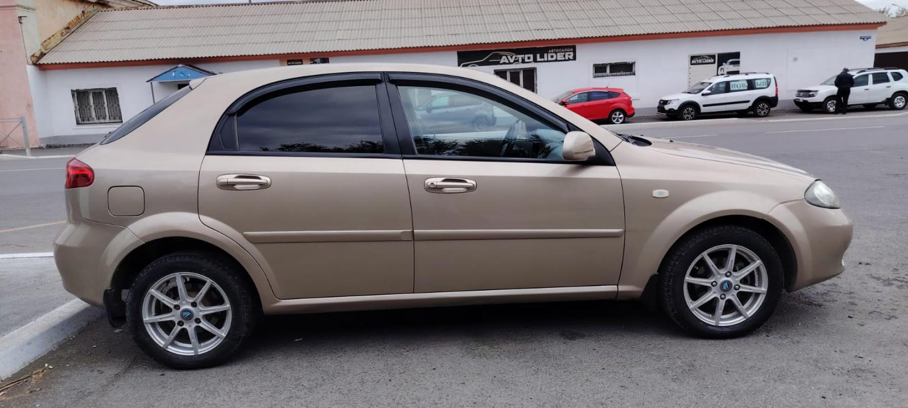 Продается Chevrolet Lacetti, 2006 года

Движок 1,6 работает четко. - Новотроицк