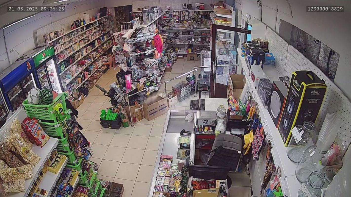 Продается готовый бизнес - мини супермаркет (продукты + товары хозяйственно-бытового назначения). - Орск