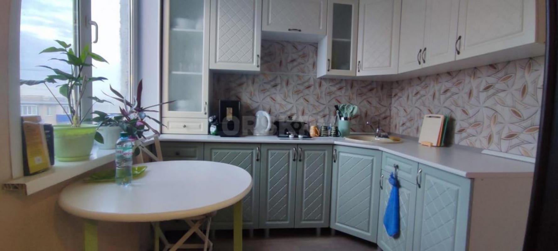 Сдaм нa длительный срок уютную 3-комнатную квартиру в г. - Орск