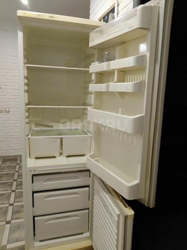 Продам холодильник в рабочем состоянии - Орск