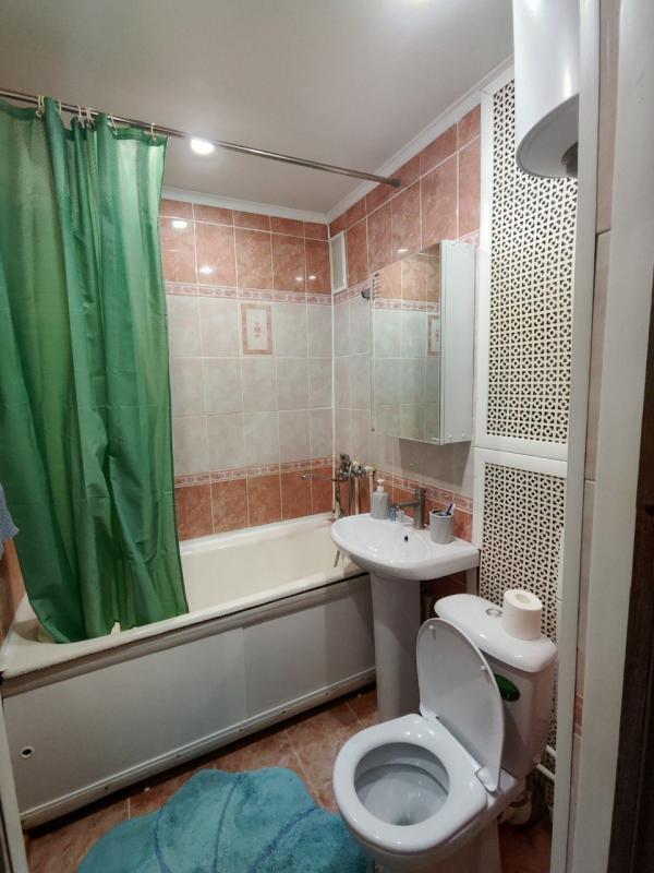 ПРОДАЕТСЯ 2Х-КОМНАТНАЯ В ЦЕНТРЕ Г. - Новотроицк