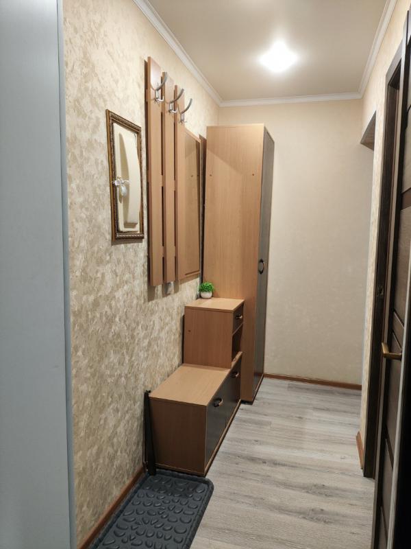 ПРОДАЕТСЯ 2Х-КОМНАТНАЯ В ЦЕНТРЕ Г. - Новотроицк