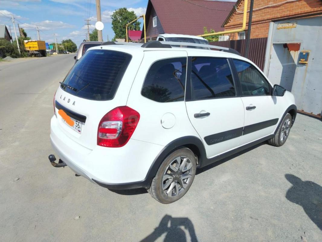 Продам Лада гранта Кросс, 2019 год, в хорошем состоянии, 2 хозяина. - Орск